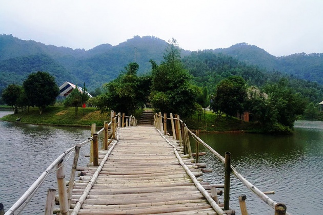 Tổ chức team building chuyên nghiệp tại thung lũng bản Xôi