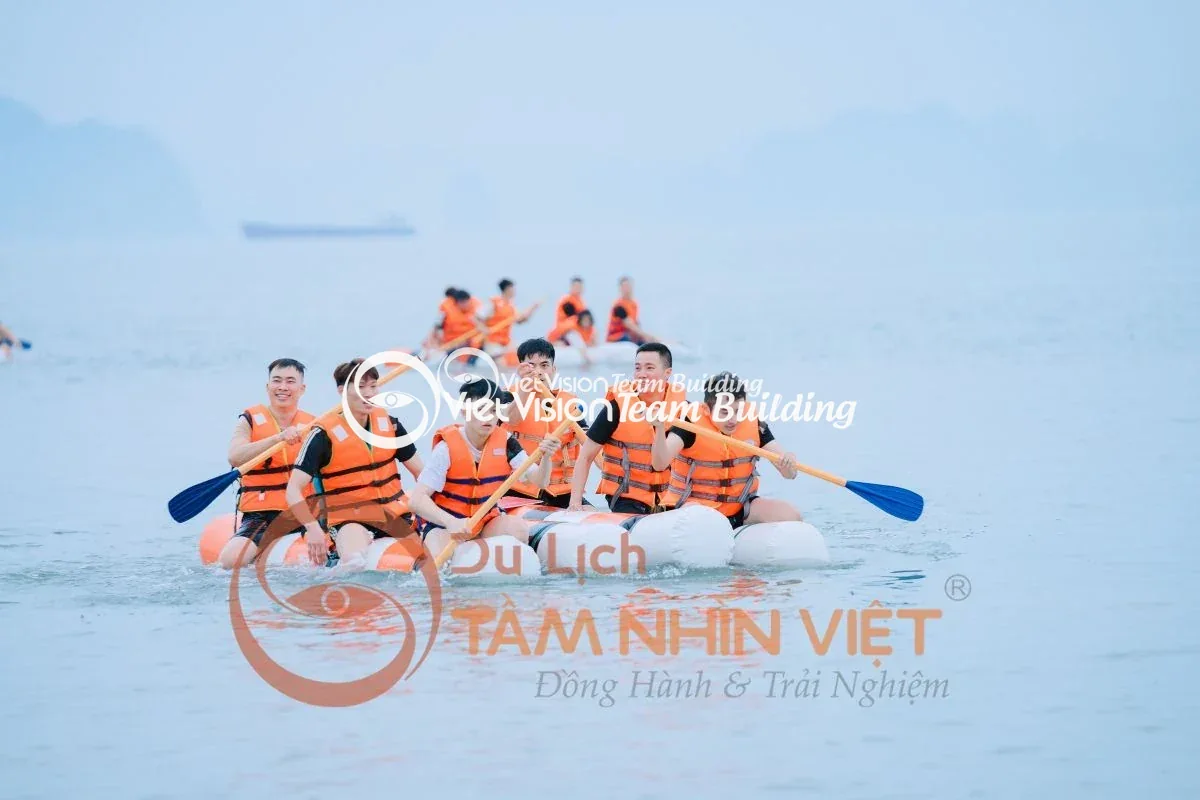 hoạt náo chương trình team building biển Hạ Long